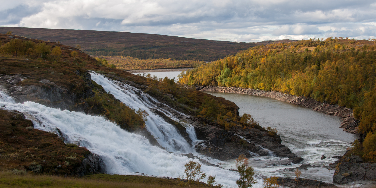 Cascade sortant du barrage de Nesjø
