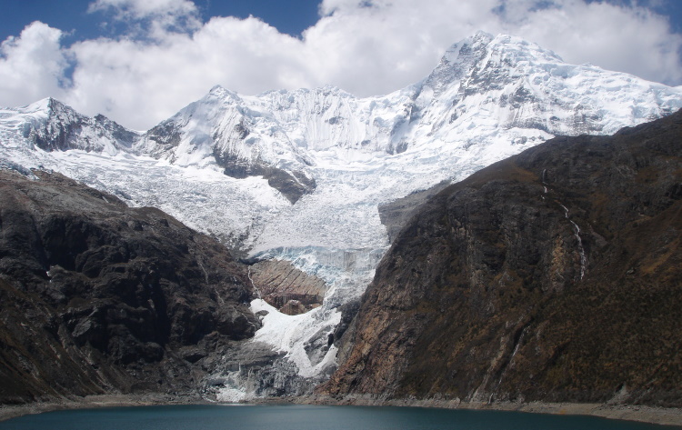 glacier lac montagne